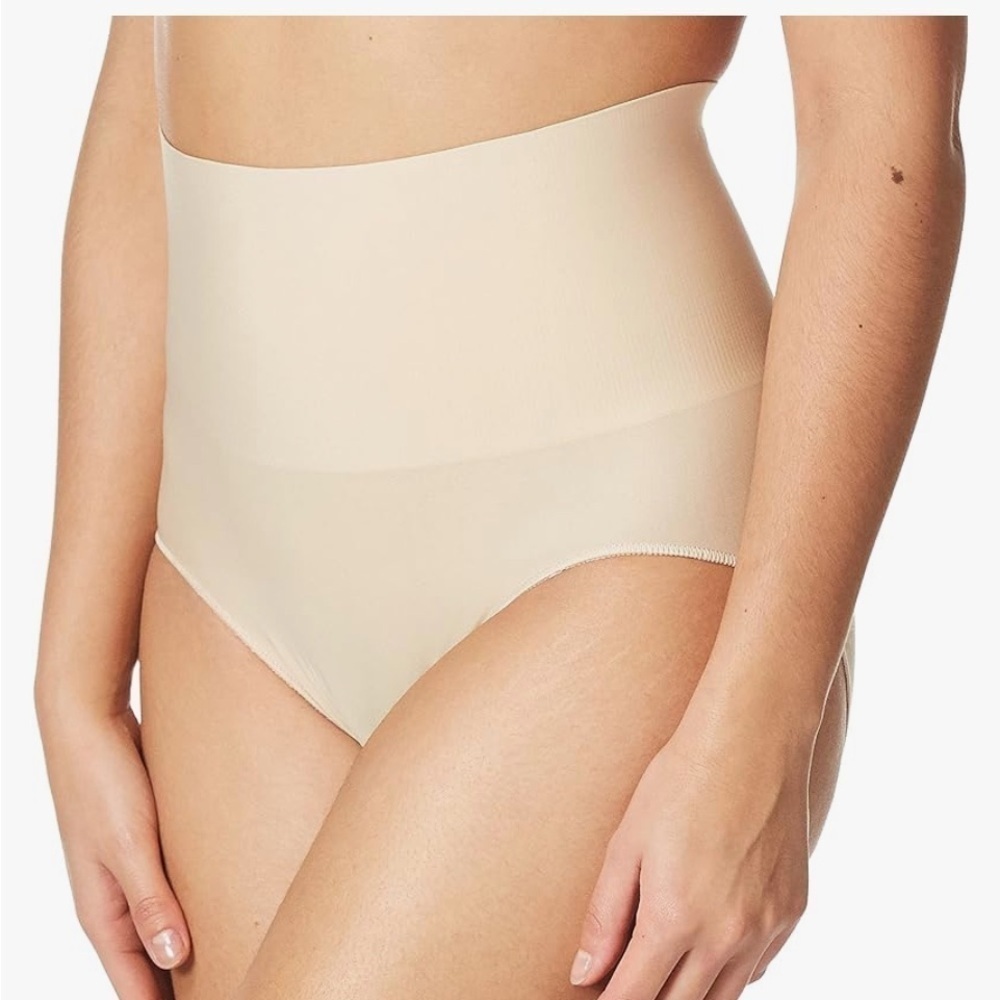 NWT Maidenform Womens Firm Control Shaping Brief Large